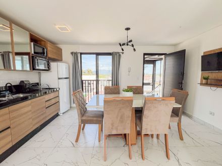 REF - 017 Cobertura na quadra mar - Res. Perequê