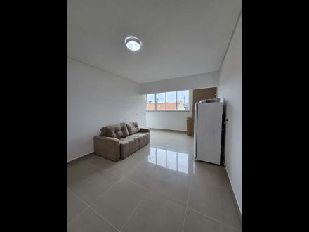 REF 173 - Edifício Firenze - Apto em Caiobá