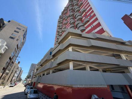 REF. 205 - Apto na Praia Mansa - Ed. Torre Alta